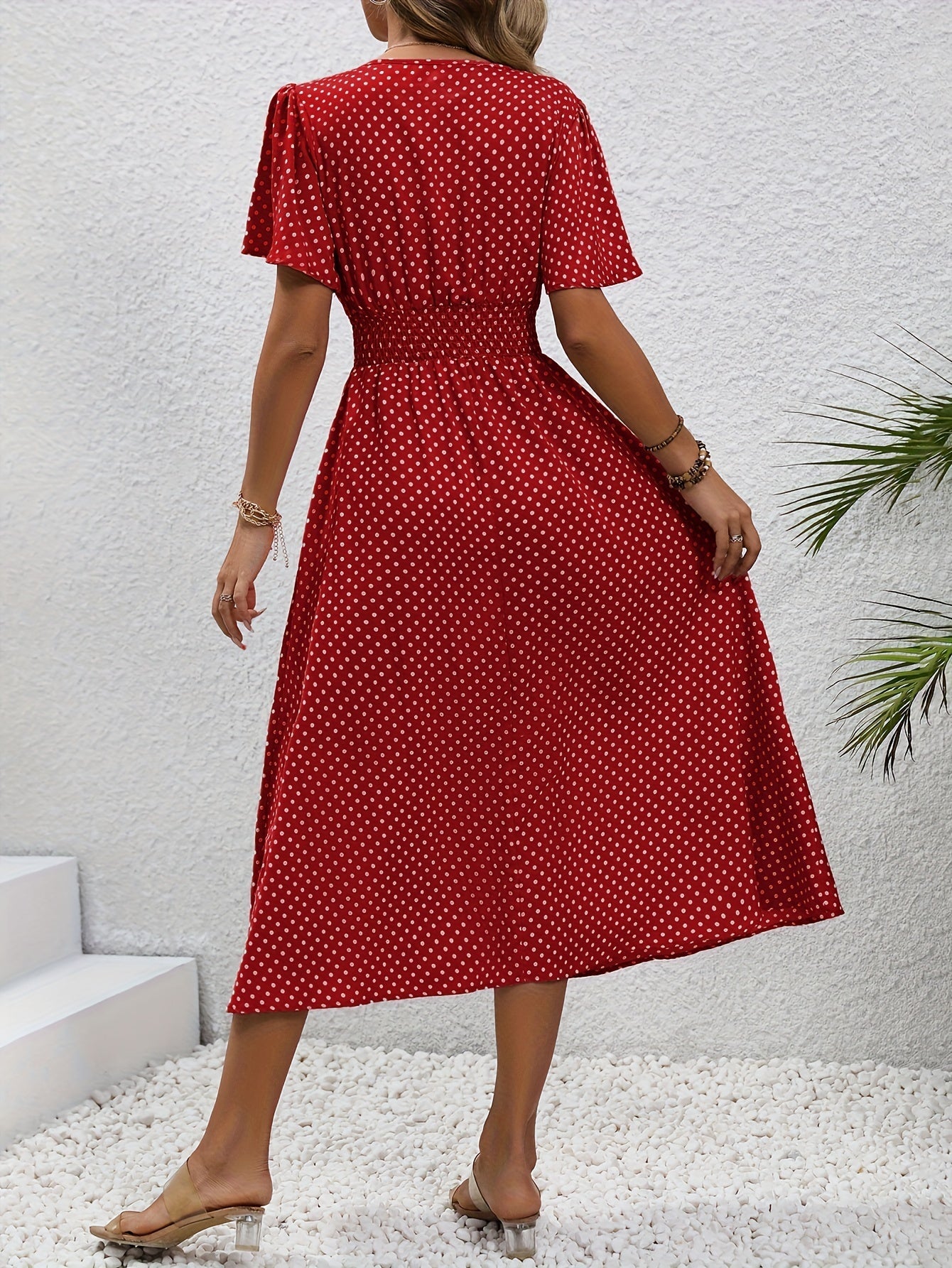 Robe décontractée à pois pour femme avec col en V et manches courtes – Élégante robe longue pour le printemps et l'été