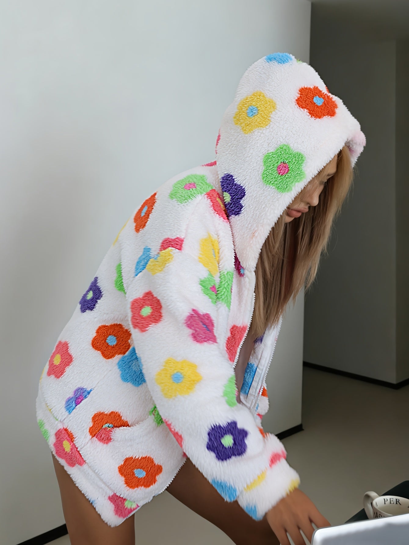 Damen Teddy-Fleece Kapuzenjacke mit bunten Blumen, Reißverschluss, Langarm
