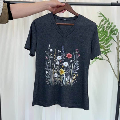 Dame T-skjorte med V-hals og blomsterprint – Løs sommer fritidsskjorte