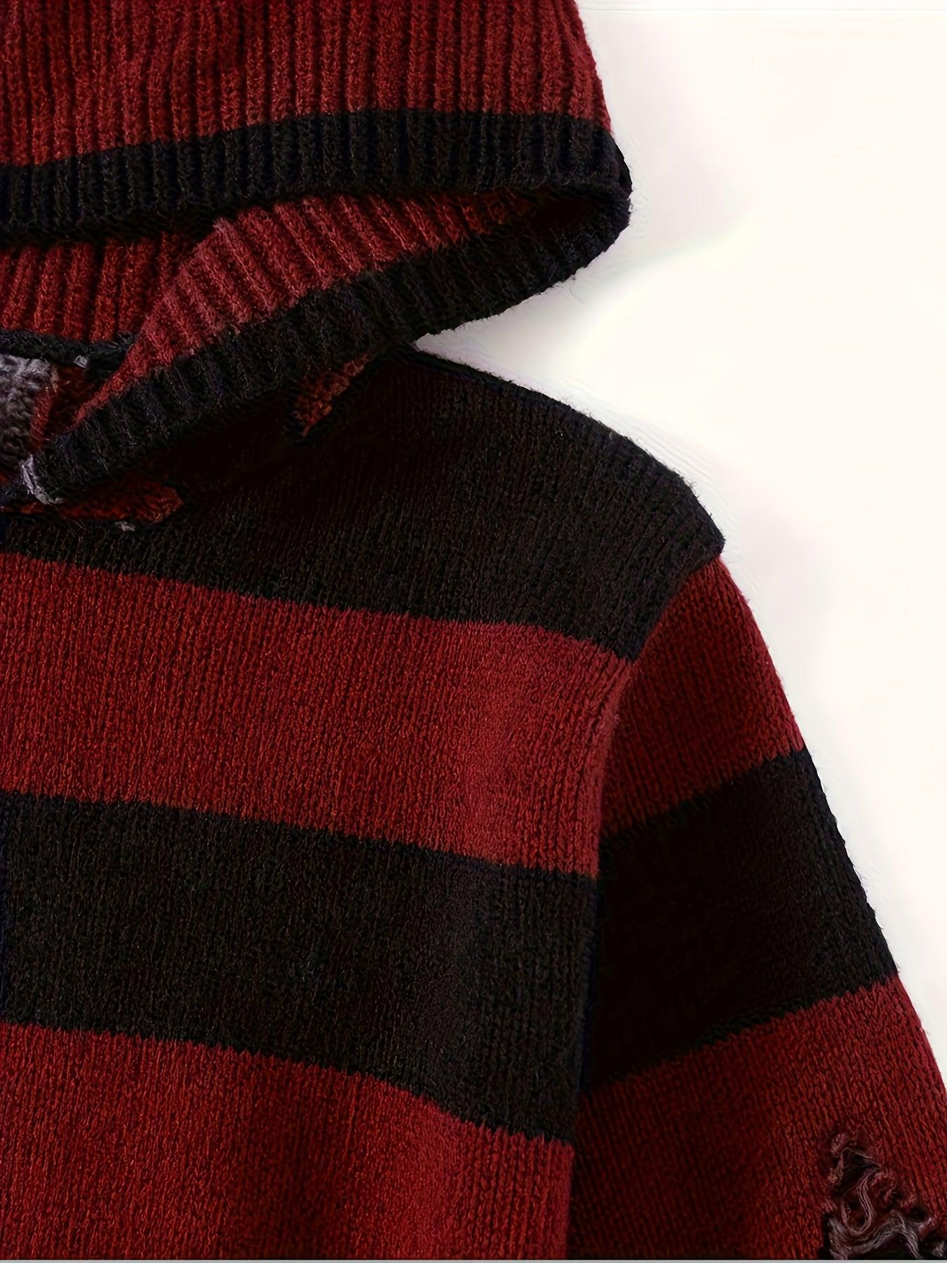 Kurzer Kapuzenpullover mit Streifen und langen Ärmeln