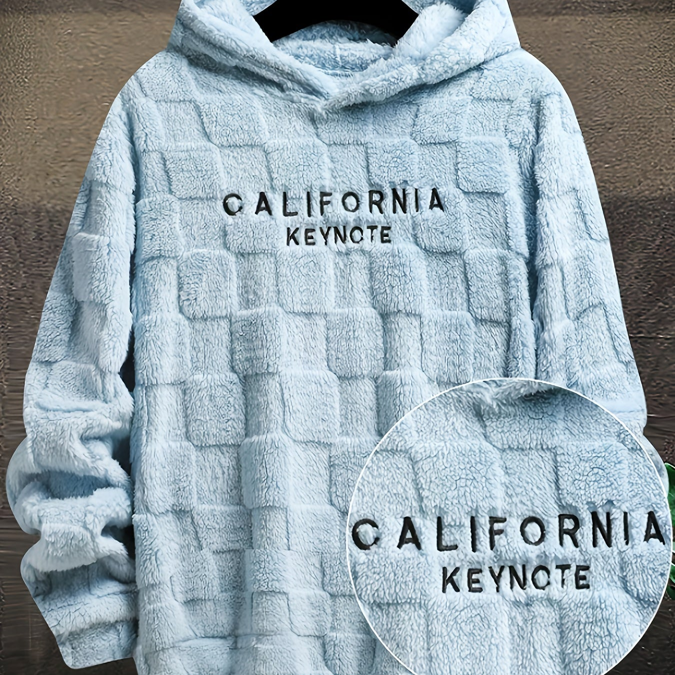 Kuscheliger Hoodie mit Karomuster und Stickerei, mit Kapuze