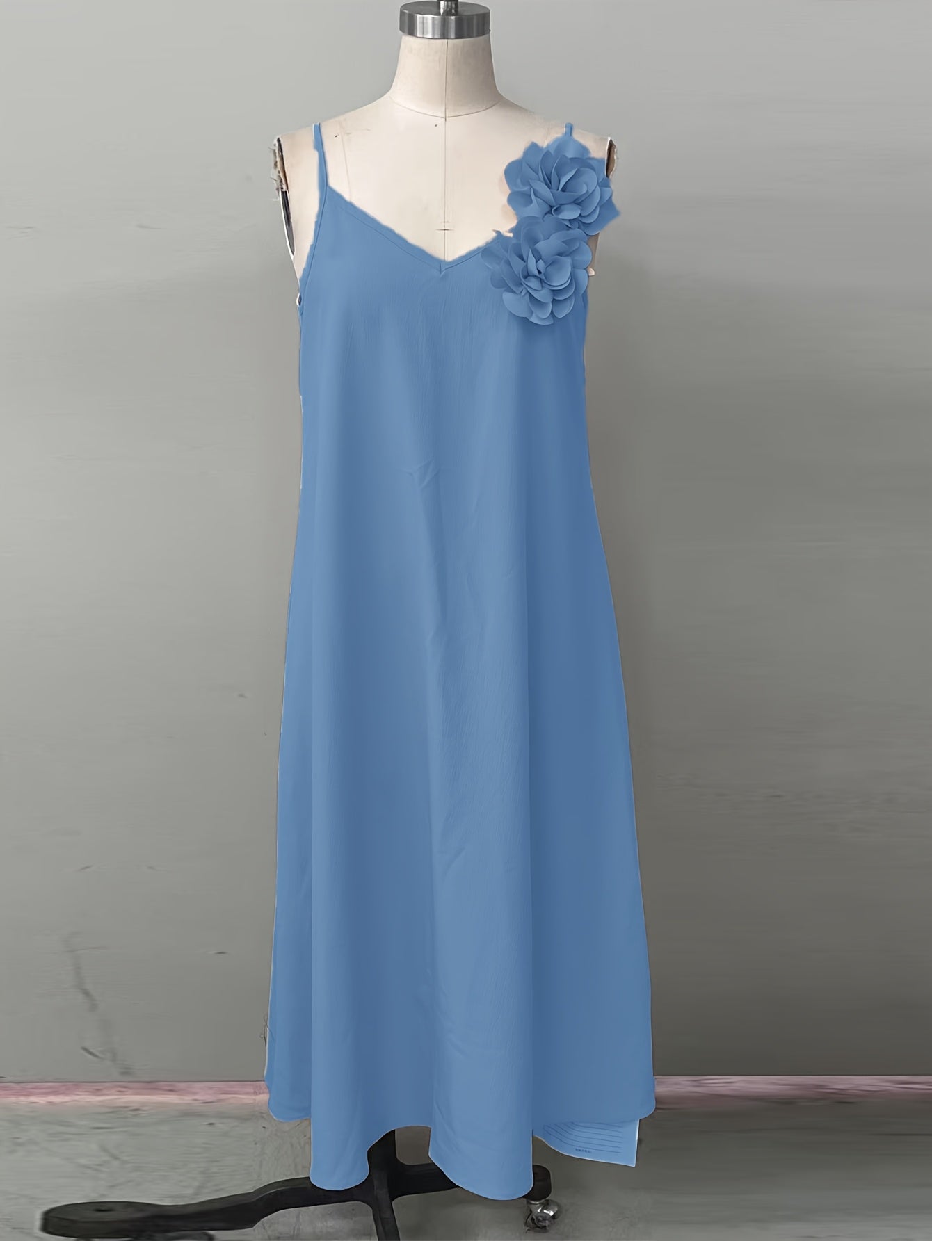 Damen Elegantes Maxikleid mit Blumenapplikation und V-Ausschnitt – Perfekt für Sommerfeste & Gartenpartys