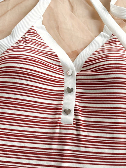 Damski kombinezon jednoczęściowy w paski z listwą na guziki – letni kombinezon na co dzień w eleganckim stylu retro