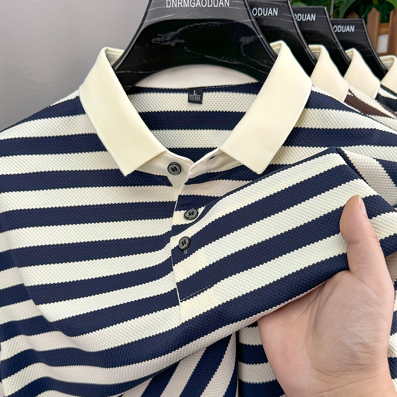 Męska koszulka polo z klasycznym wzorem w paski – krótki rękaw, elegancki styl casualowy