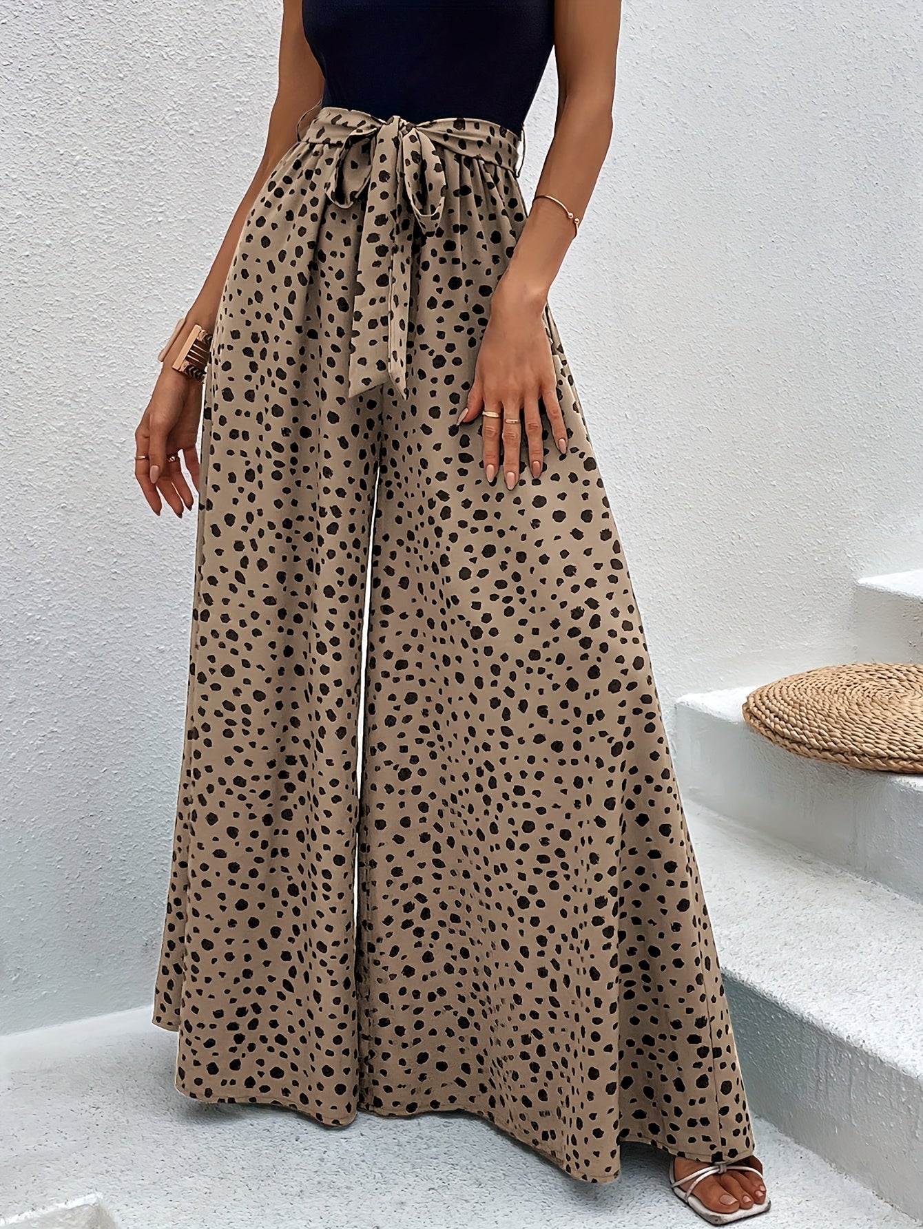 Dames elegante wijde broek met stippen en ceintuur – perfect voor lente & zomer