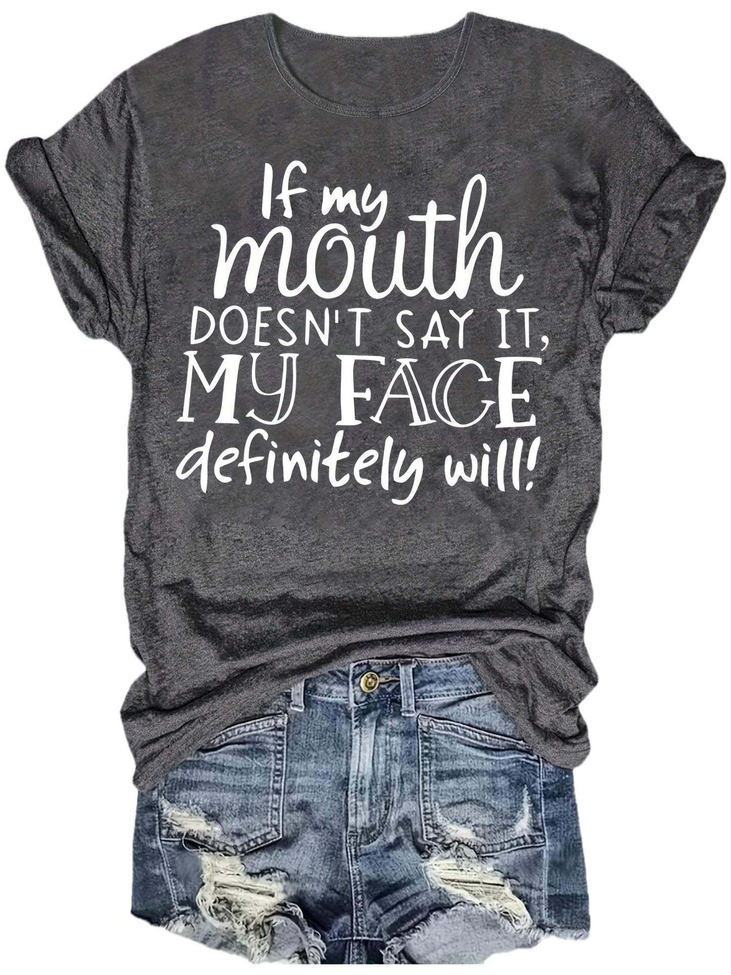 Dame statement T-skjorte med tekst og avslappede jeansshorts – Morsomt sommerantrekk, casual stil
