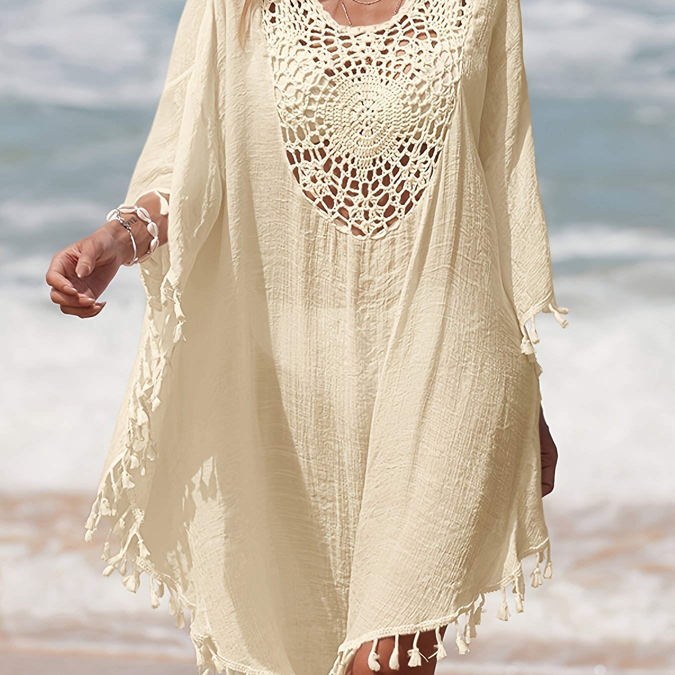 Dame strandkaftan poncho med hæklet detalje og frynser – Perfekt strandmode og sommer cover-up