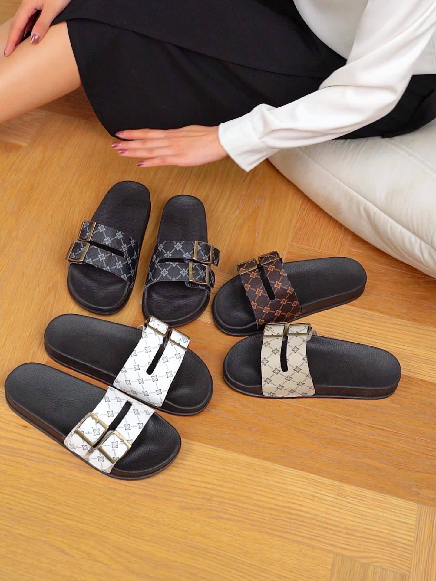 Damskie komfortowe klapki z podwójnym paskiem i klamrami – modne letnie buty na co dzień i na czas wolny