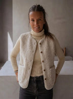 Nerina | Gilet met ronde hals, zakken en knopen voor dames