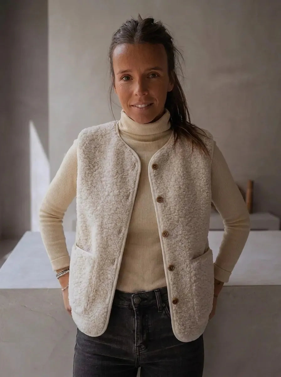 Nerina | Gilet met ronde hals, zakken en knopen voor dames