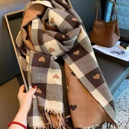 Karierte Damen-Schal mit Herzmuster und Fransen, weiches Material