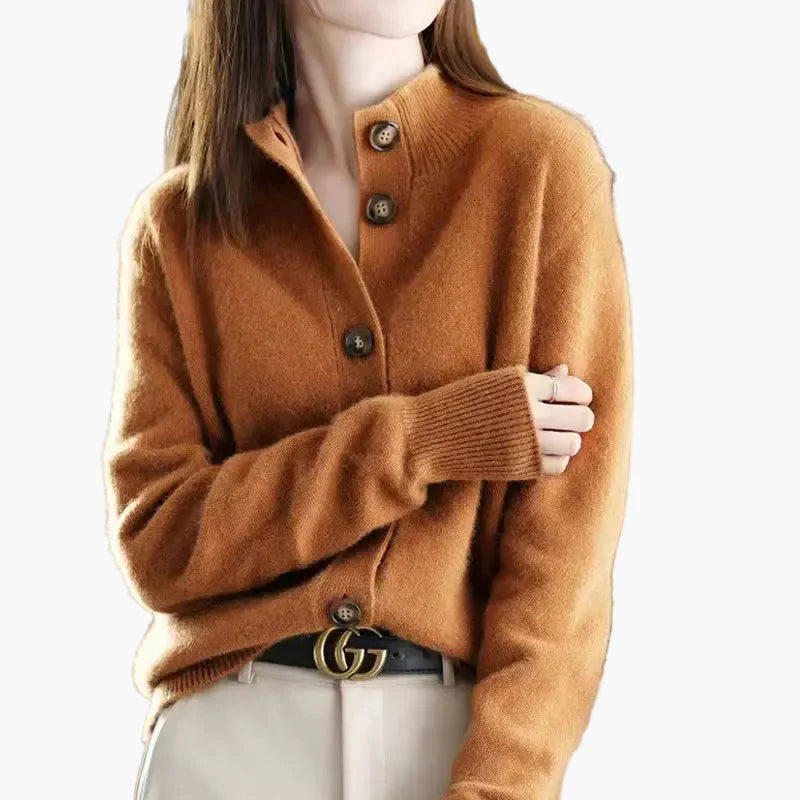 Damen Strickjacke mit Stehkragen und Knopfleiste – Eleganter Alltagsbegleiter im modernen Stil