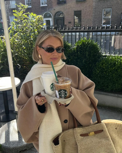 Cappotto Oversize Boxy Fit da Donna – Look Autunnale e Invernale alla Moda per Outfit Urbani e di Tendenza