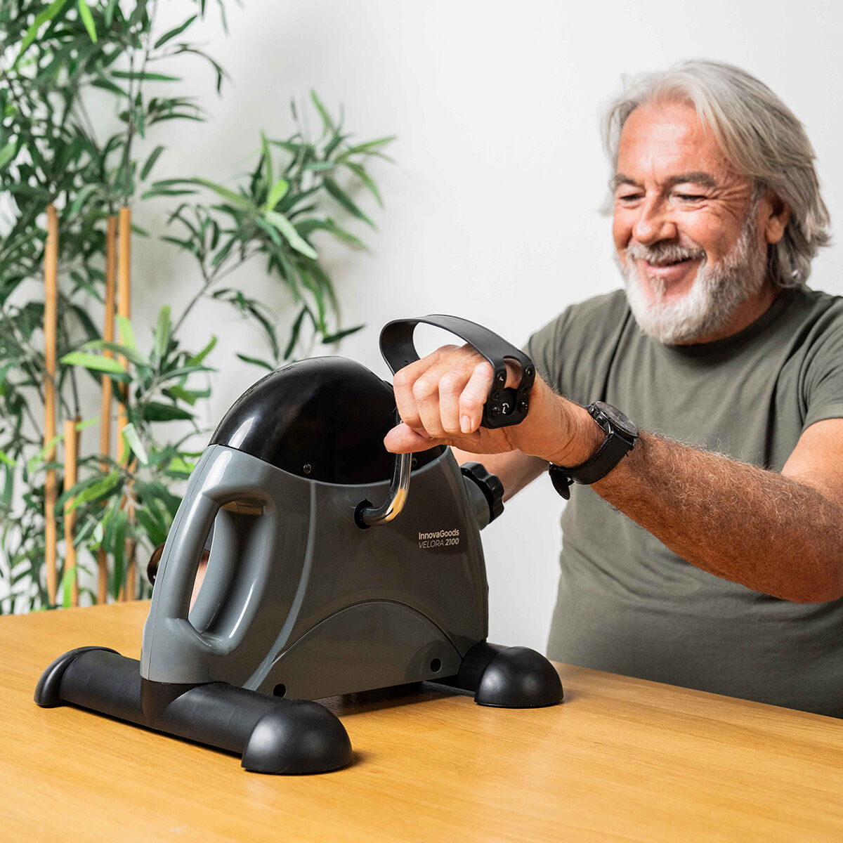 Statische pedaaltrainer armen en benen met antislipmat en LCD-teller