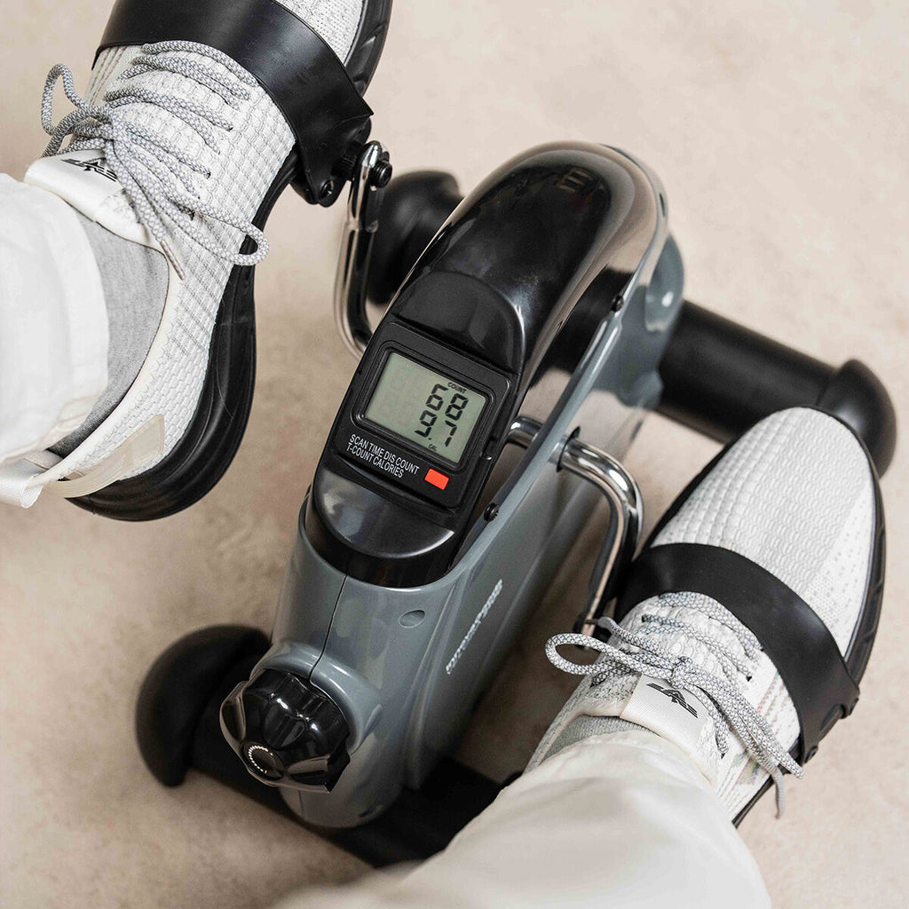 Statische pedaaltrainer armen en benen met antislipmat en LCD-teller
